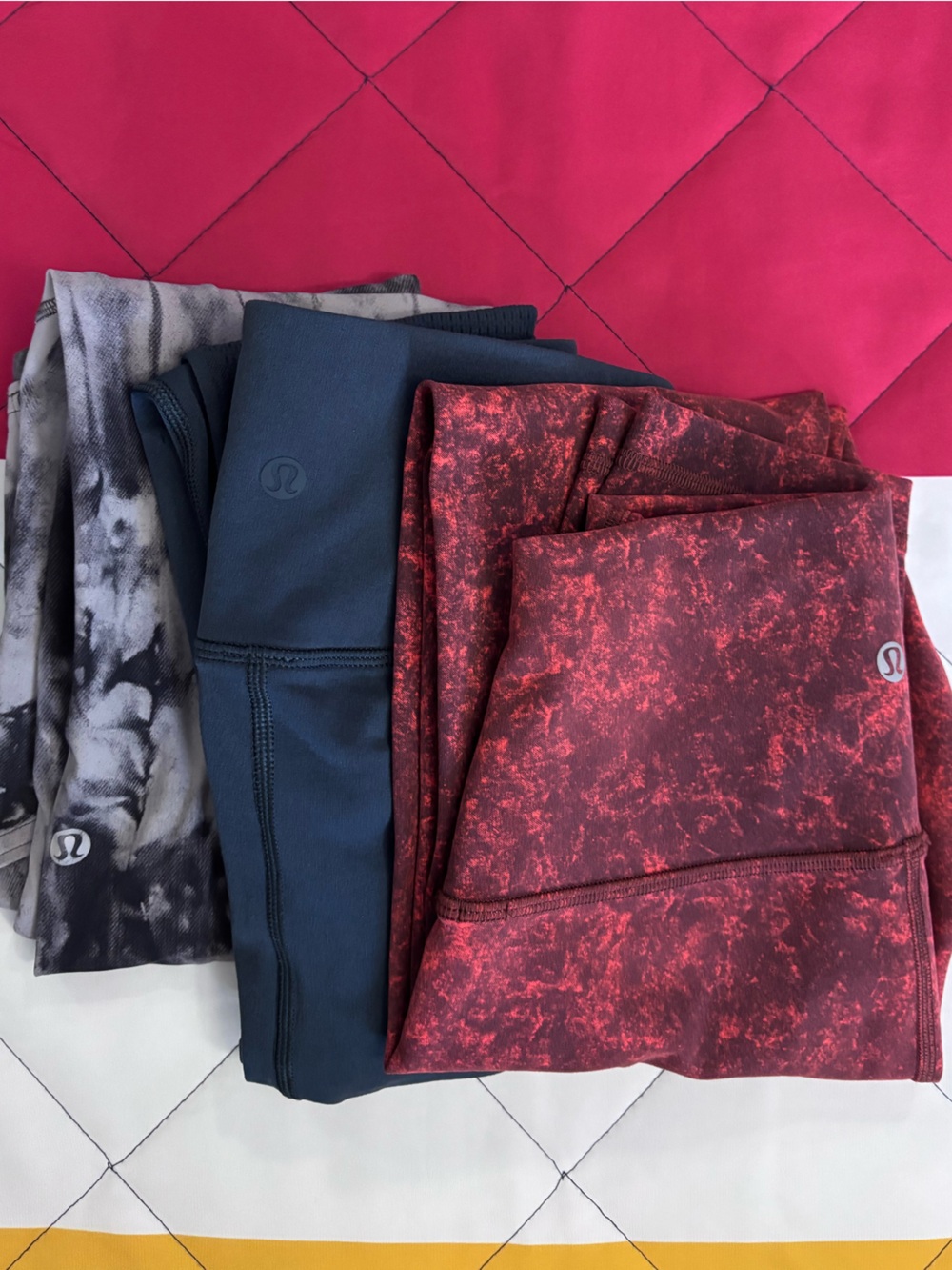 LULULEMON BUNDLE OF 3 LEGGINGS SIZE 4
